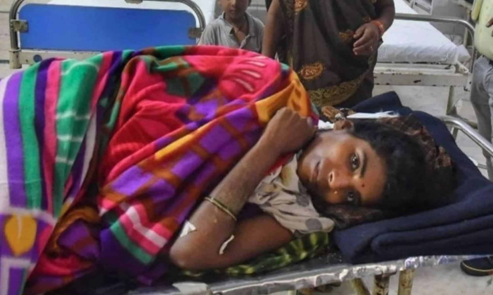 16 Mãe ficou com ferimentos profundos após salvar filho de tigre que escapou de reserva. Foto: REPRODUÇÃO/FACEBOOK/KAMMMEDIANETWORK