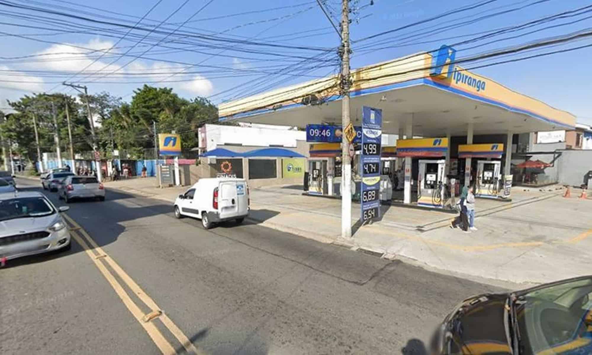 18 Pai abandonou filhos de 9 e 10 anos em posto de gasolina na zona norte de SP e fugiu
REPRODUÇÃO / GOOGLE STREET VIEW