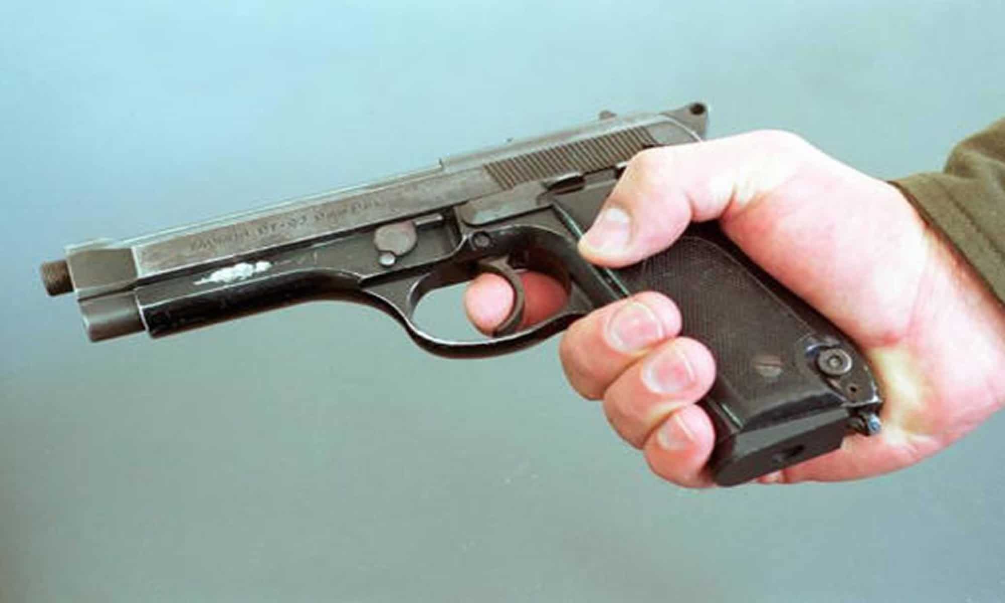 20 Pistola semelhante a do caso em Macapá. Foto: Hélvio Romero/Estadão