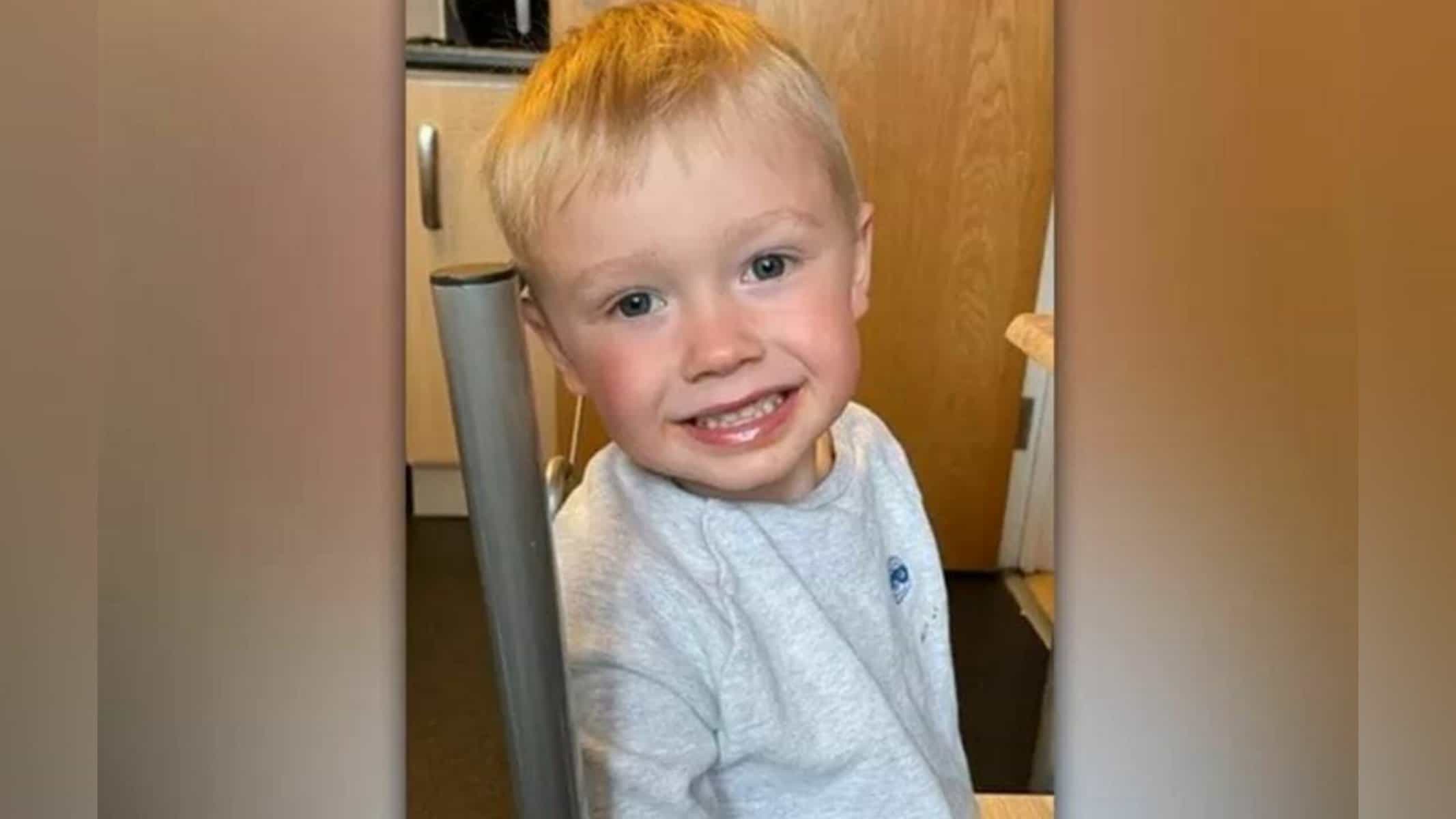 Picsart_22-09-13_15-55-40-885 garoto morreu esmagado pelo veículo e com ferimentos graves na cabeça — Foto: Redes sociais/Reprodução