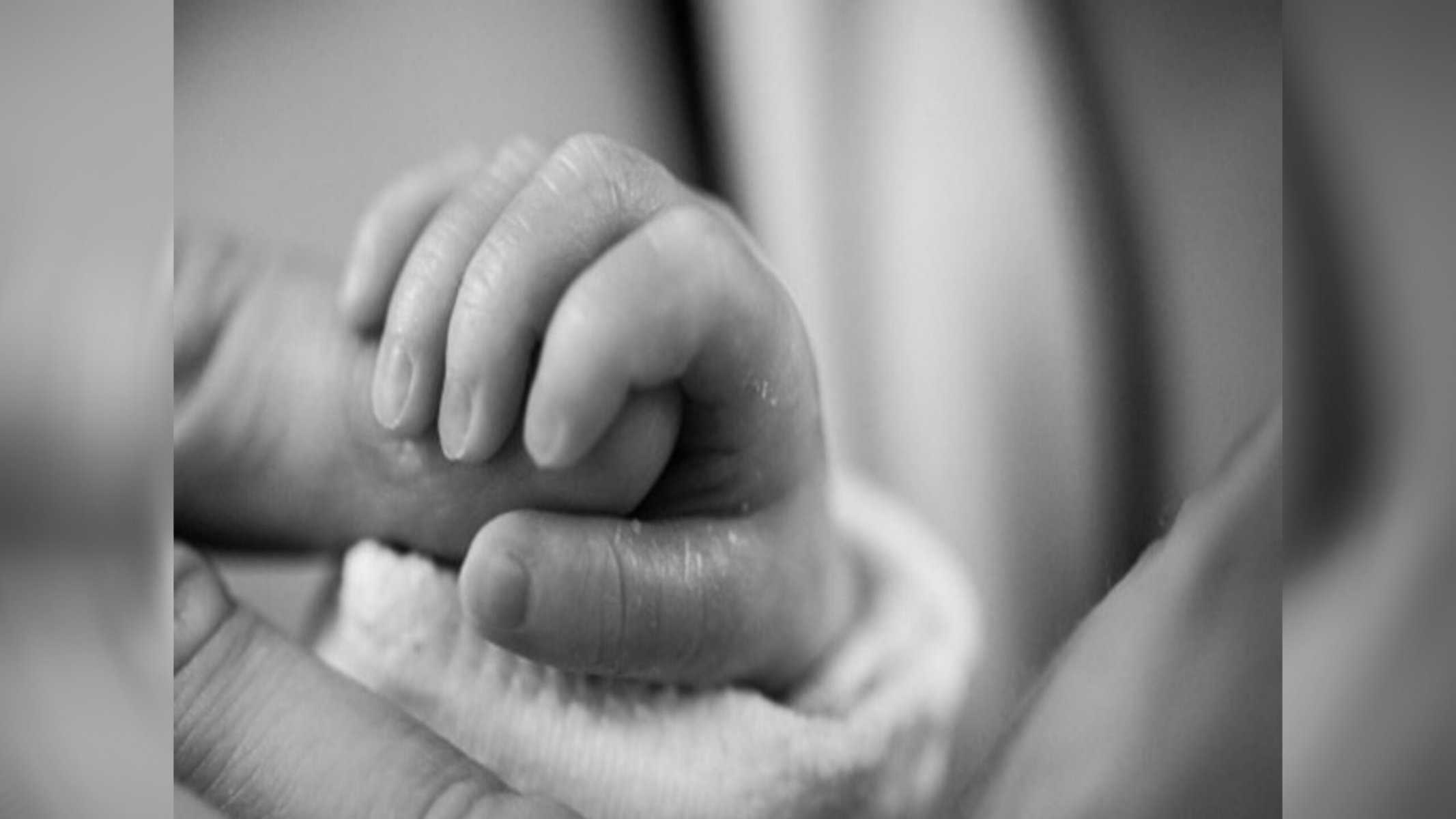 Picsart_22-09-29_15-55-10-492 Mãe mata filho recém-nascido sufocado e esconde corpo em máquina de lavar (Foto: reprodução)