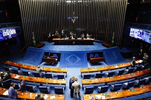 Senado-Federal-no-final-da-votação-da-PL-2