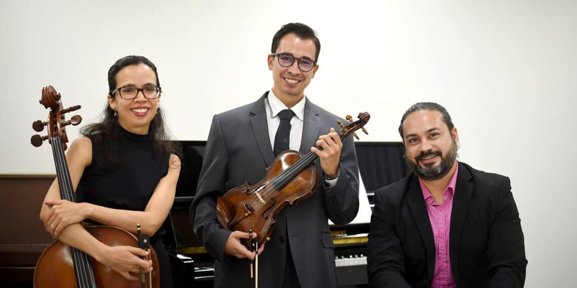 Trio-1140×570 Trio-1140x570