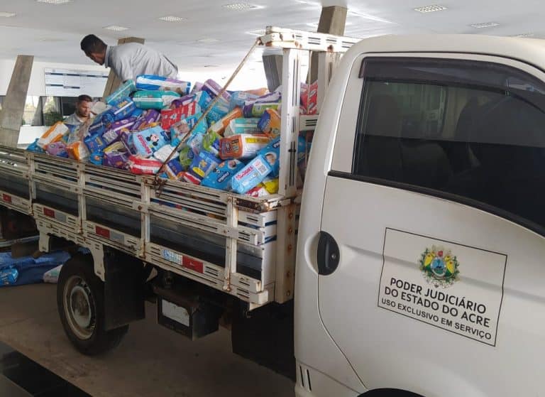 doacao-fraldas-set22-3-768×559 doacao-fraldas-set22-3-768x559