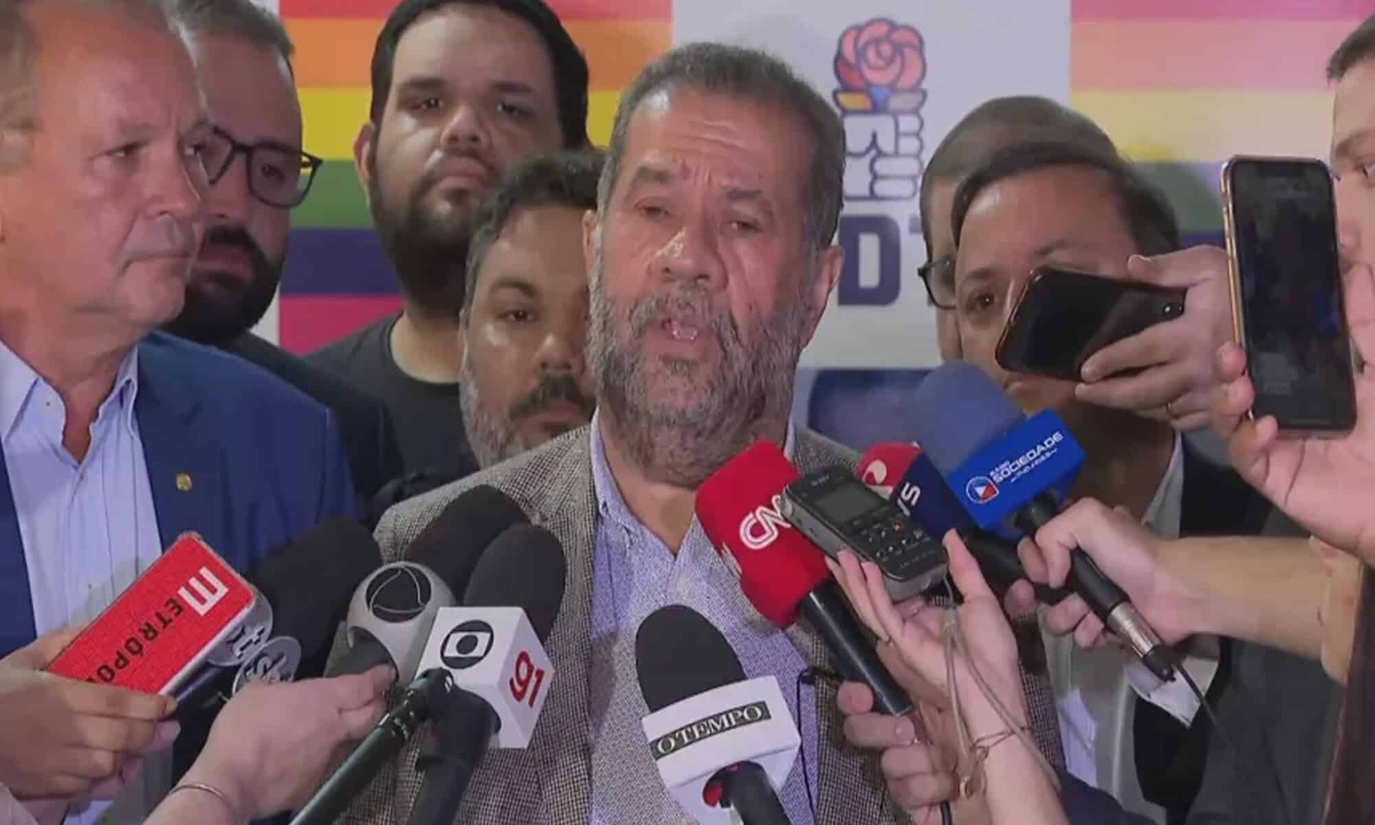 12 Carlos Lupi, presidente do PDT, anuncia apoio do partido a Lula no 2º turno
Reprodução/CNN Brasil (4.out.2022)