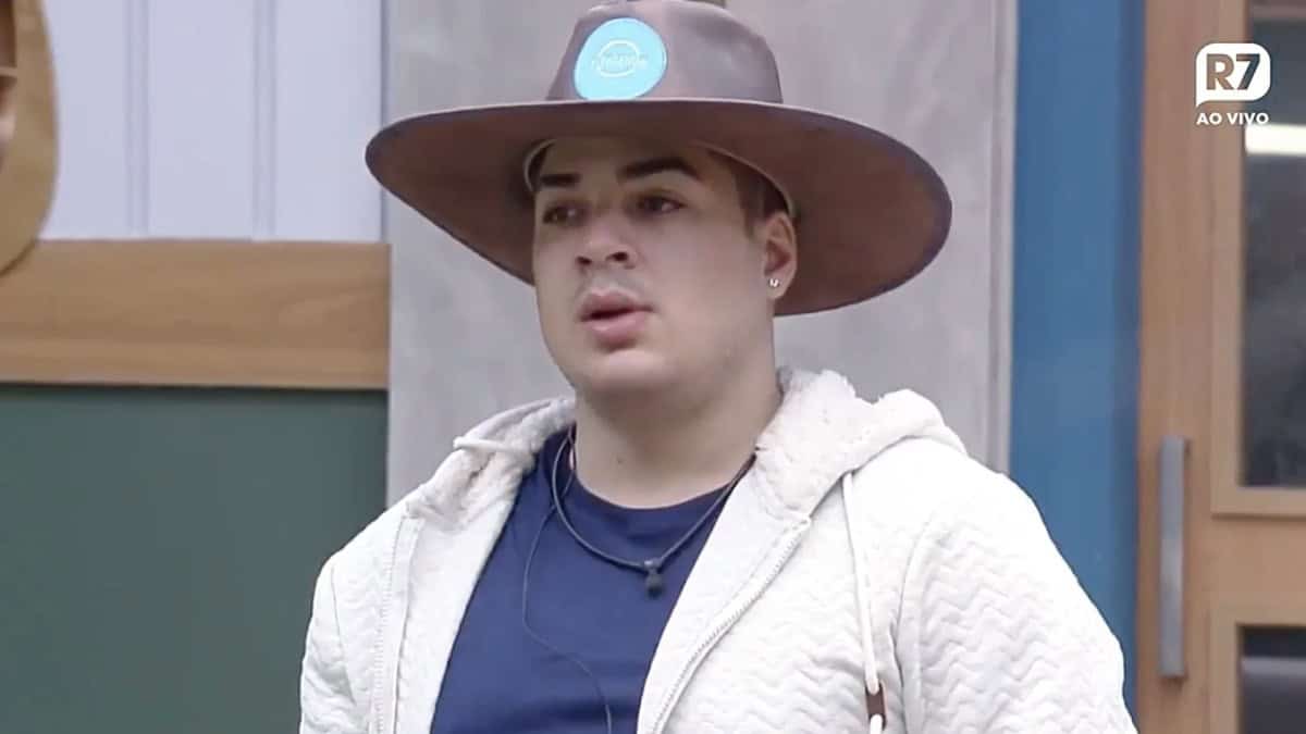 Lucas-Santos-A-Fazenda