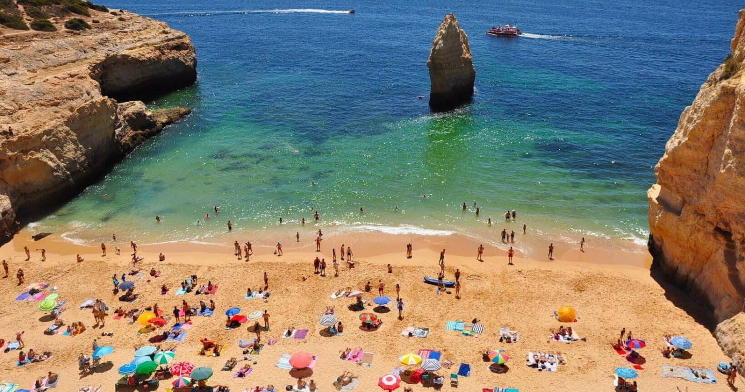 algarve-melhores-praias-carvalho-capa-1-1536×809 algarve-melhores-praias-carvalho-capa-1-1536x809