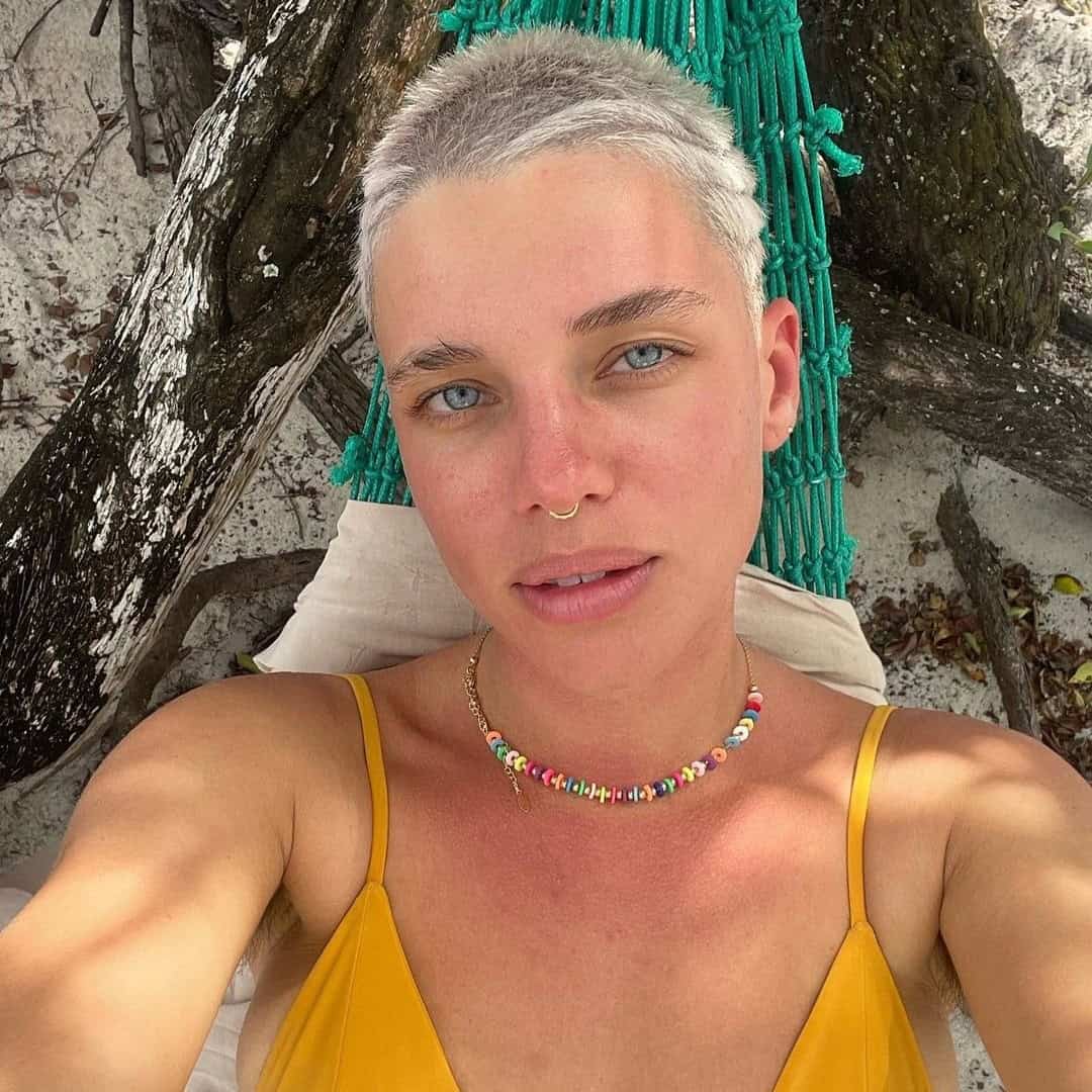 bruna-linzmeyer-1661790847070_v2_1x1