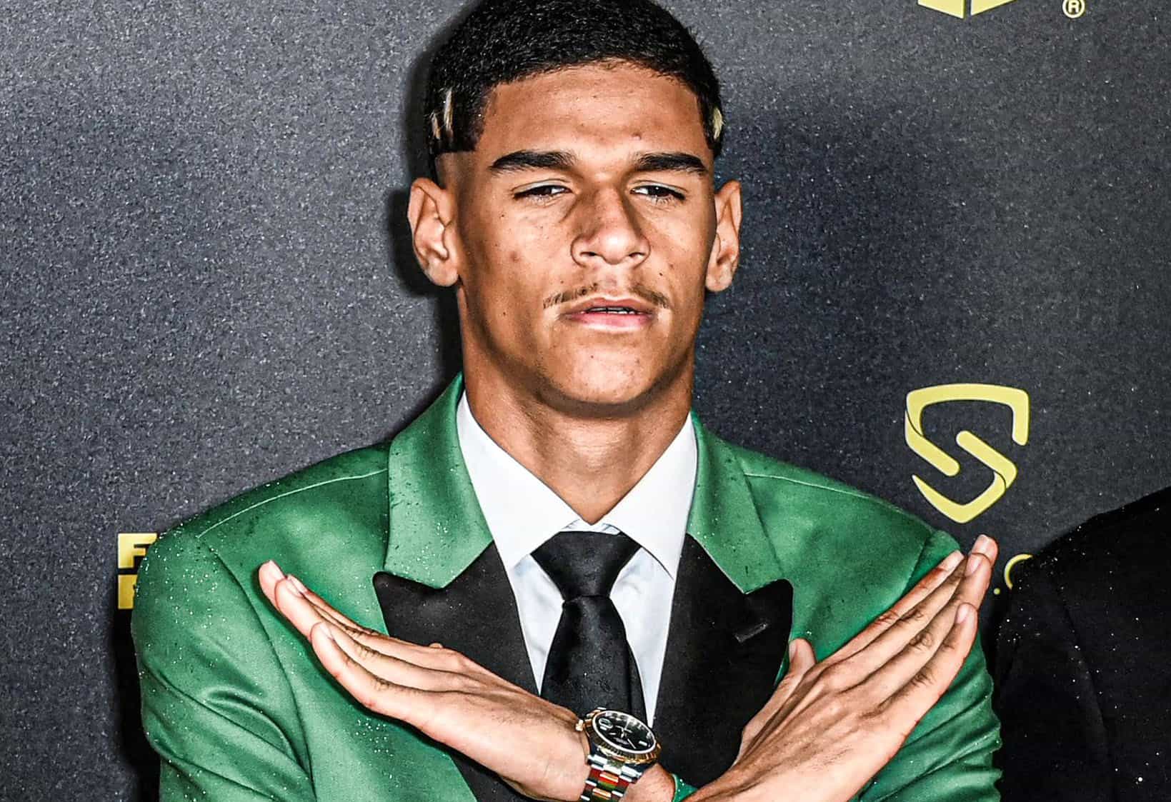 luva-de-pedreiro-bola-de-ouro-1