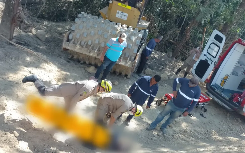 operador-de-maquina-morre-apos-cair-em-aterro-e-ser-atropelado-pelo-proprio-rolo-compressor-em-goianesia-goias operador-de-maquina-morre-apos-cair-em-aterro-e-ser-atropelado-pelo-proprio-rolo-compressor-em-goianesia-goias