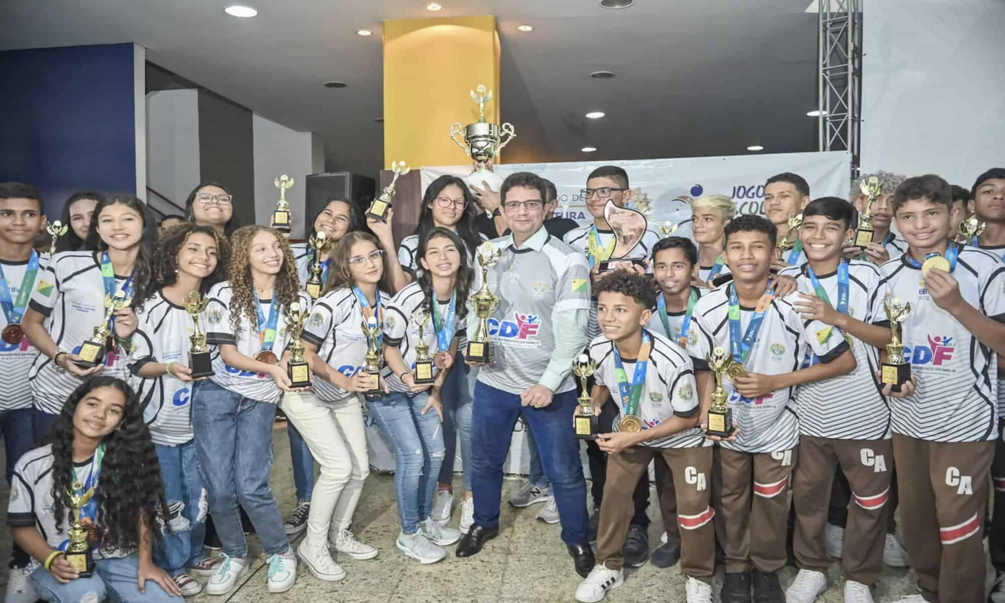 Governo homenageou delegação acreana que conquistou medalhas em competições estudantis nacionais. Participação do estado foi histórica. Foto: Diego Gurgel/Secom