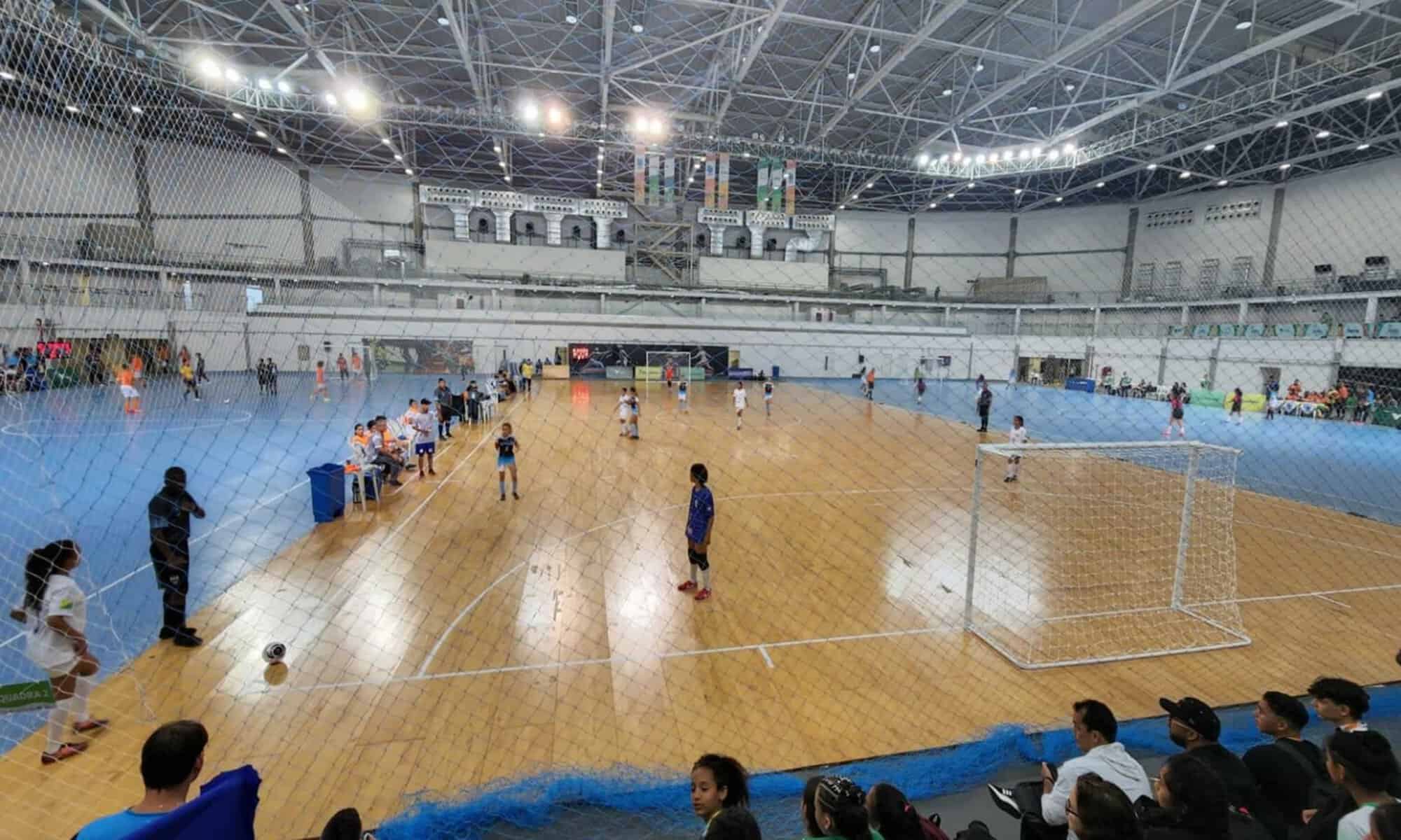 06 Futsal feminino estreia com goleada nos Jogos Escolares. Foto: William Brandão