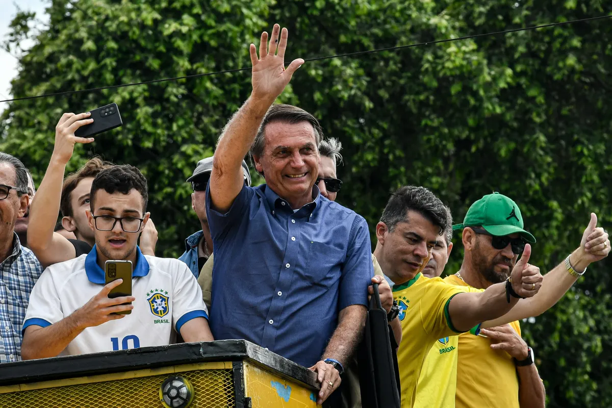 100969770-governador-valadares-mg-26-10-2022-cidade-politica-o-candidato-a-presidente-jair-bol 100969770-governador-valadares-mg-26-10-2022-cidade-politica-o-candidato-a-presidente-jair-bol