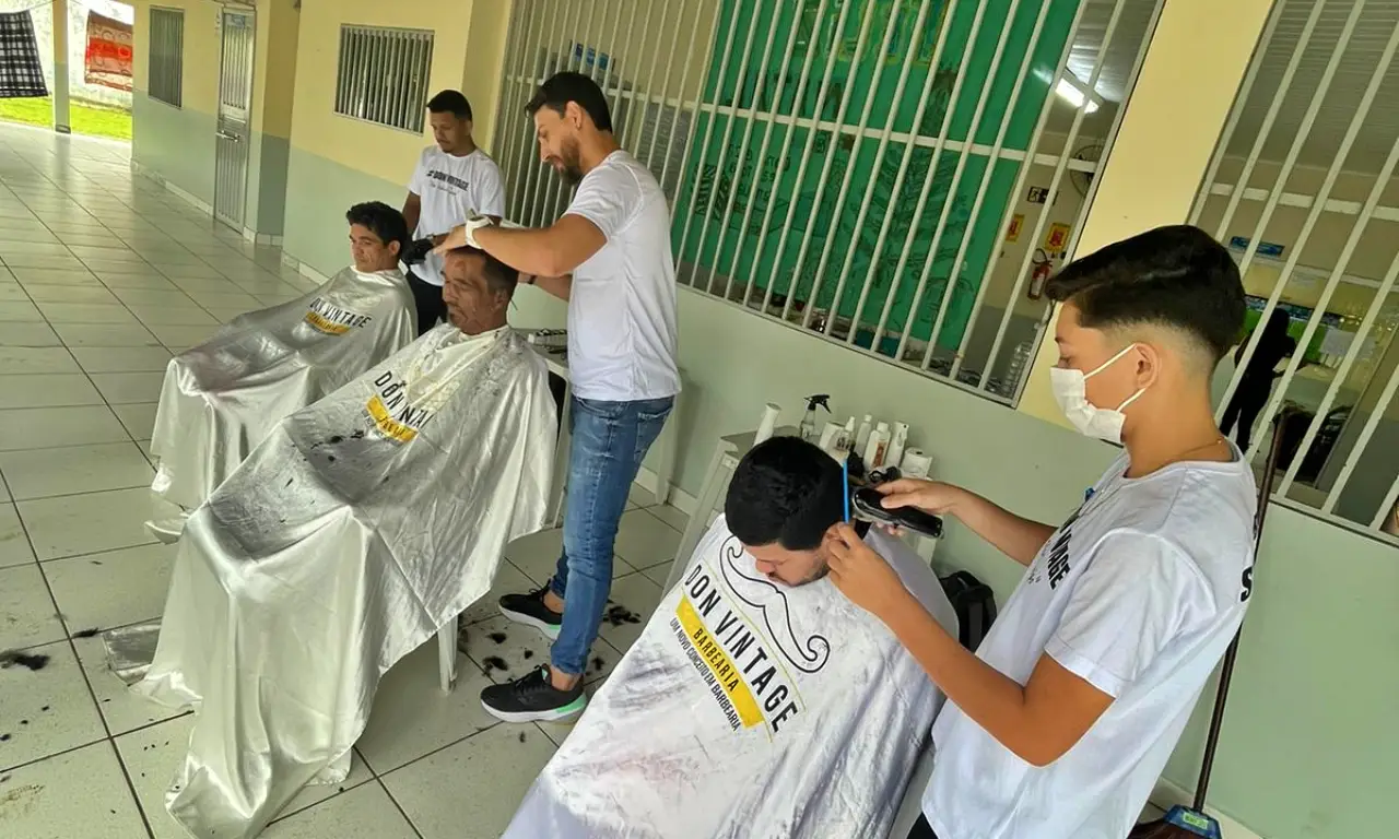 8f4f38a5-b8d8-4592-b5e4-92096a93c0d2 8f4f38a5-b8d8-4592-b5e4-92096a93c0d2