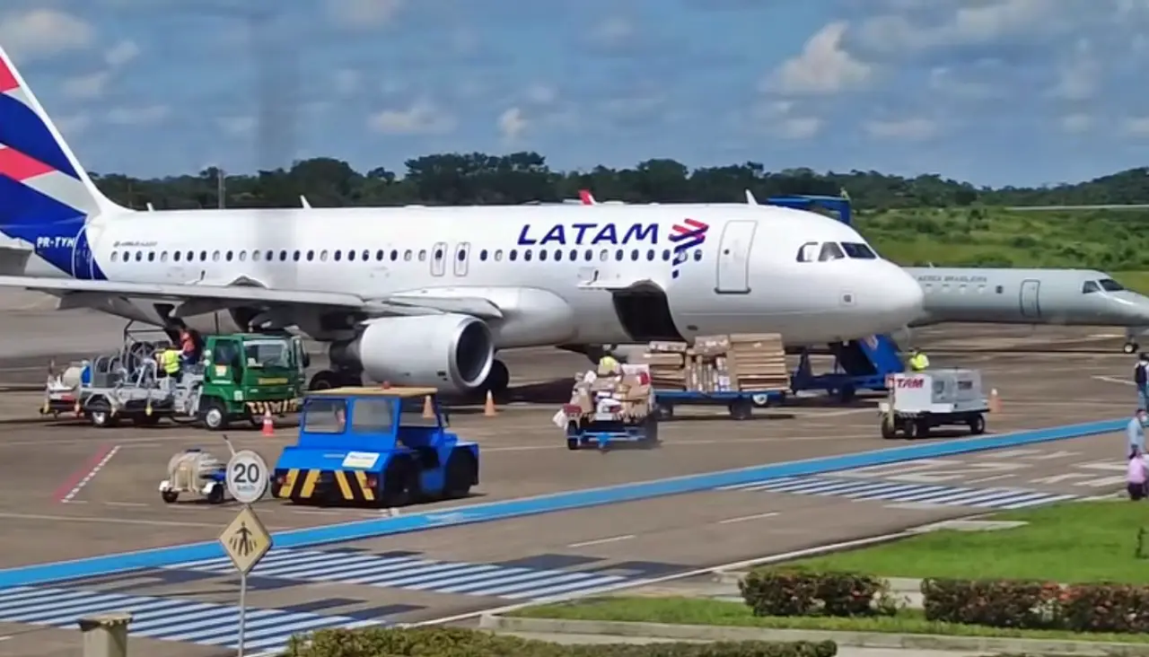 Aviao-Aeroporto-Acre-WB Aviao-Aeroporto-Acre-WB