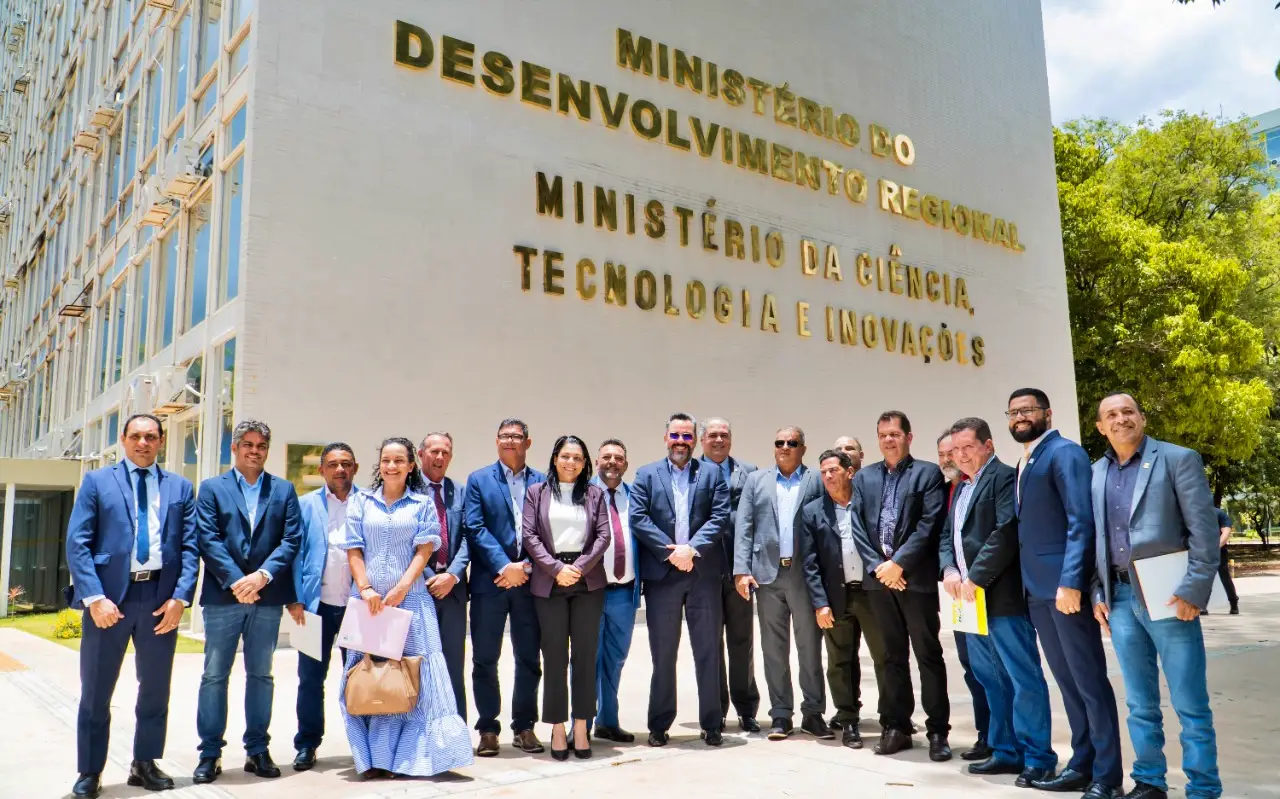 WhatsApp-Image-2022-11-10-at-15.45.12 WhatsApp-Image-2022-11-10-at-15.45.12