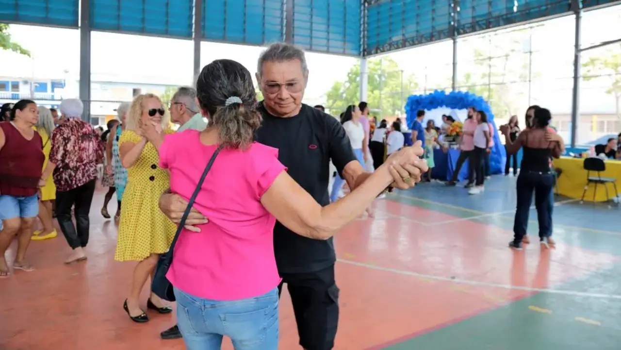 baile-da-terceira-idade_foto_val-fernandes_20-e1668107643303 baile-da-terceira-idade_foto_val-fernandes_20-e1668107643303