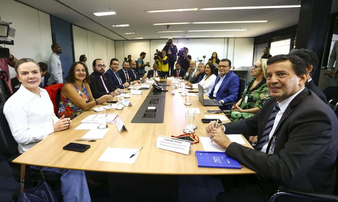 conselho-politico-transicao_mcamgo_abr_111120221818 Reunião do Conselho Político de Transição na sede da Gabinete de Transição de Governo, no CCBB, em Brasília.