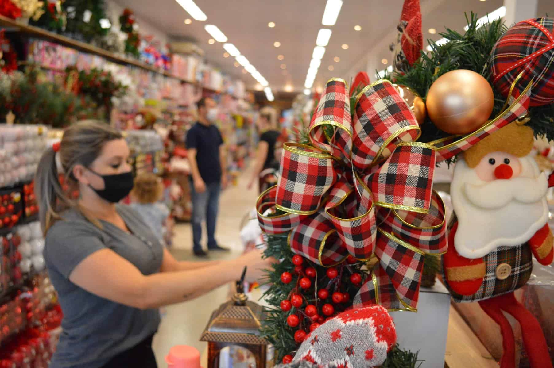 felipe-neitzke-vendas-natal-lojas--scaled