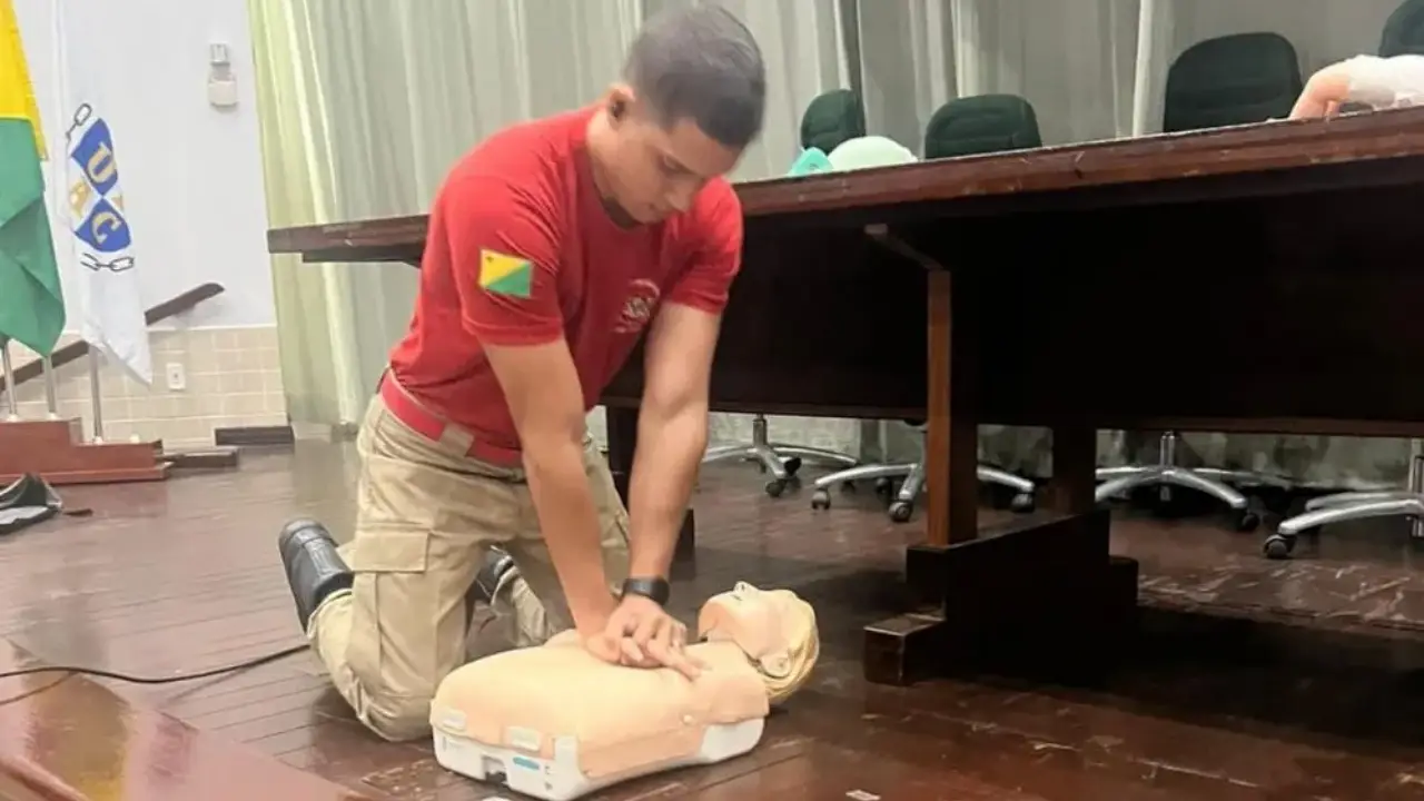 formacao-continuada-13-e1668185454862 formacao-continuada-13-e1668185454862