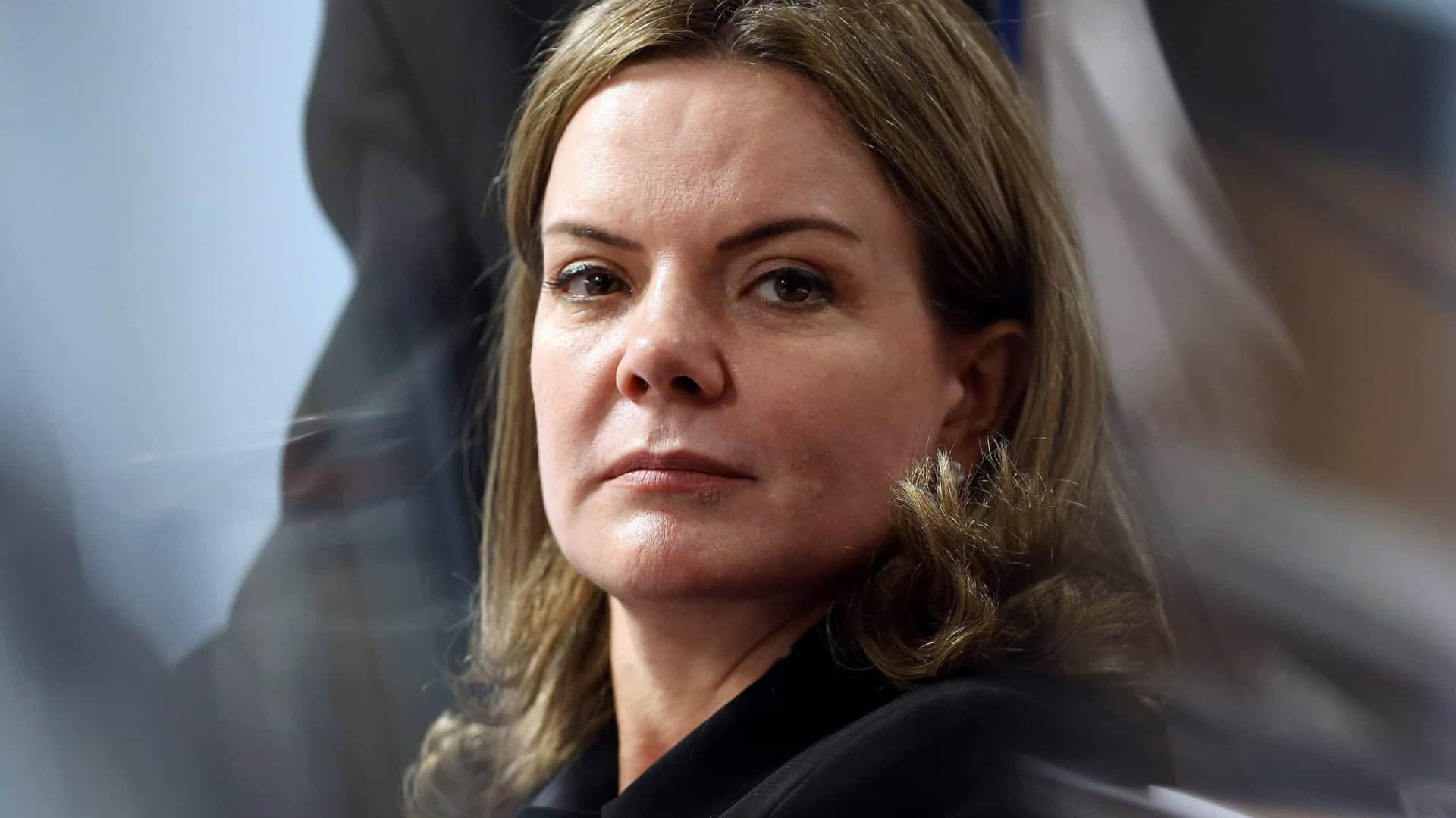 naom_5e56c53a2ddfa naom_5e56c53a2ddfa