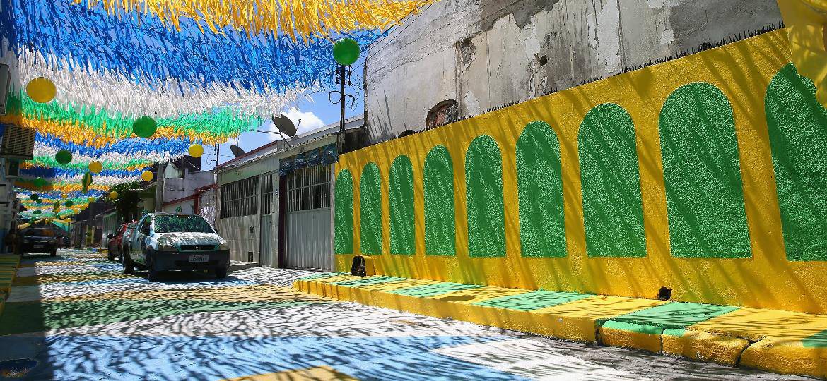 rua-decorada-em-manaus-am-durante-a-copa-do-mundo-de-2014-1526691491651_v2_1170x540 Foto: ilustrativa