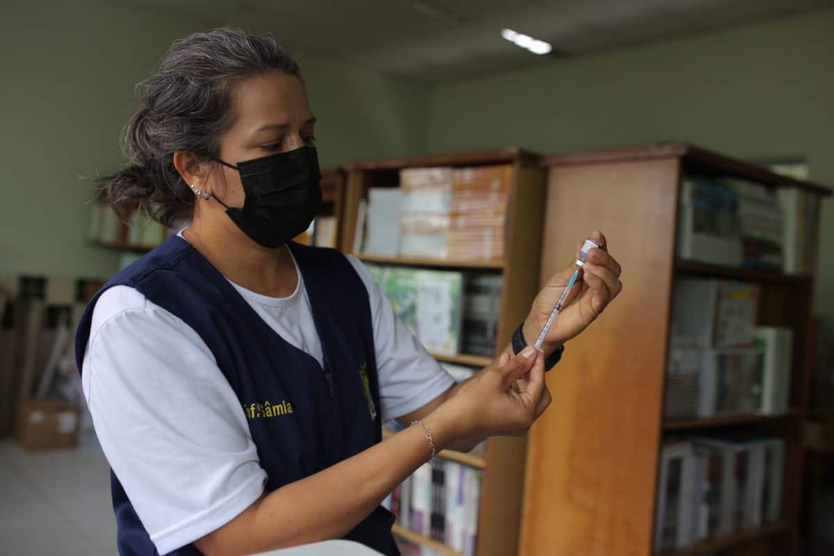 vacinacao-covid-1200x800