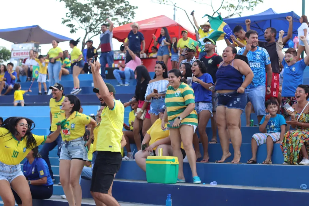 Torcida vibra com gol do Brasil na Copa do Mundo — Foto: Arquivo/Secretaria de Estado de Empreendedorismo e Turismo