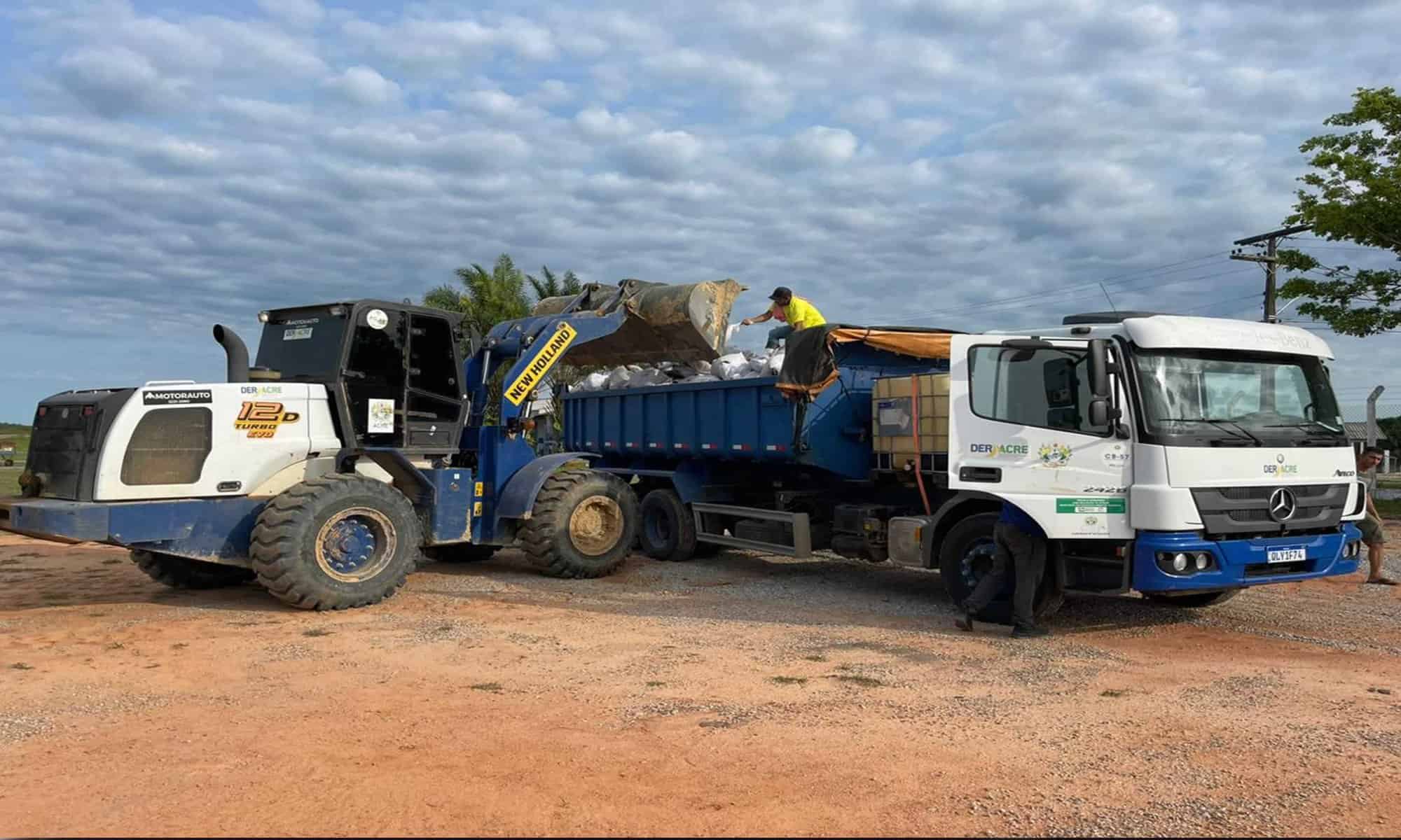 10 Transporte de insumos para o aeródromo do Jordão. Foto: Ascom/Deracre