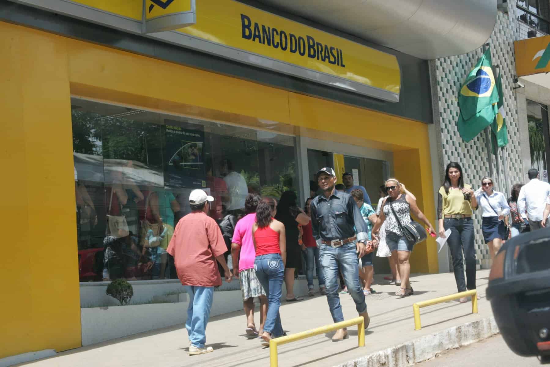 COL-1.1-Bancos-ARQUIVO-A-GAZETA COL-1.1-Bancos-ARQUIVO-A-GAZETA