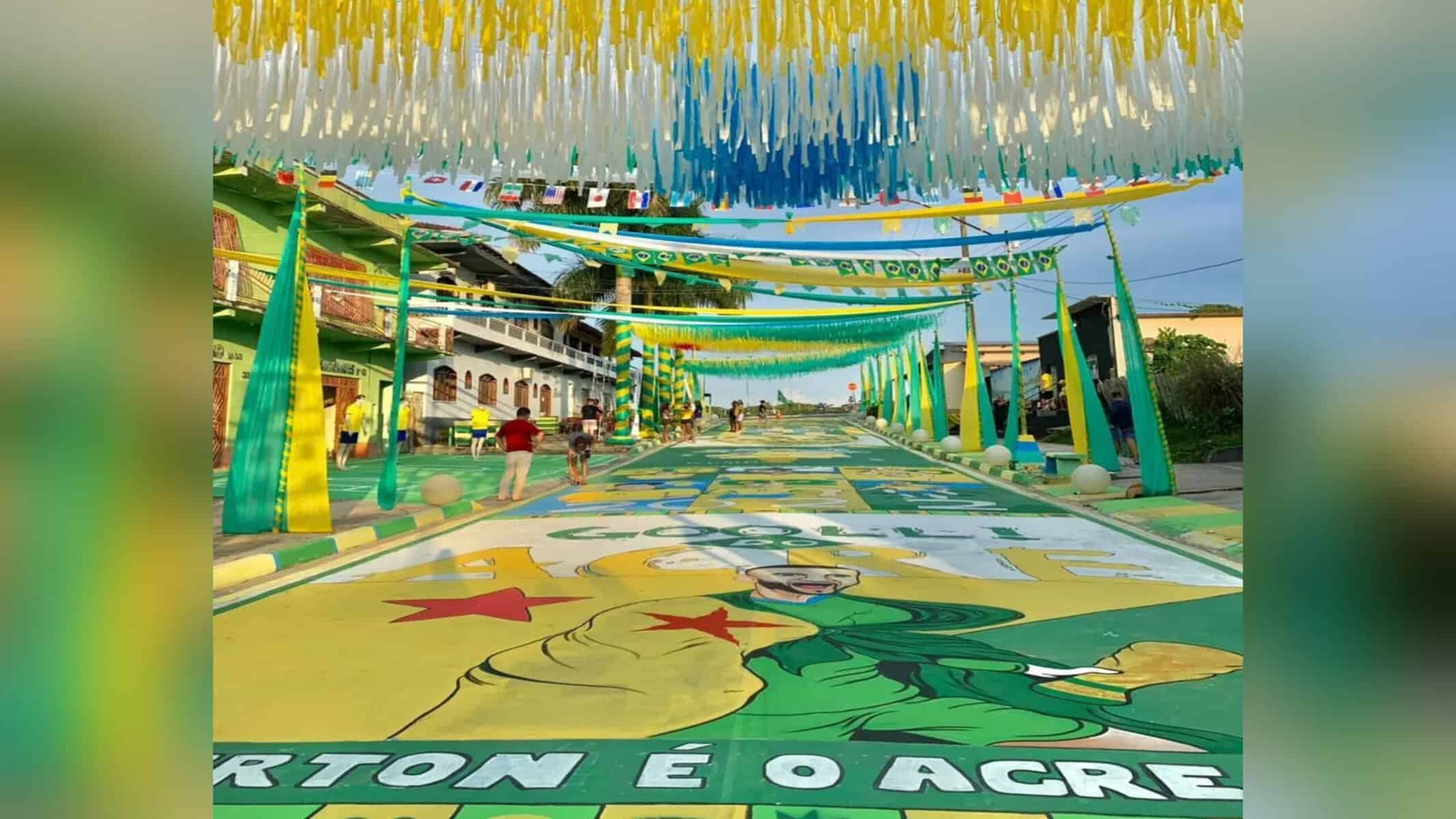 Picsart_22-12-01_17-23-30-775 Imagem do goleiro acreano Weverton, convocado para Copa, decora rua em concurso no interior do Acre — Foto: Arquivo pessoal