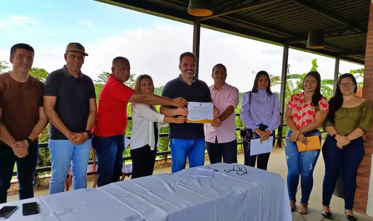 WhatsApp-Image-2022-12-12-at-18.15.43 WhatsApp-Image-2022-12-12-at-18.15.43