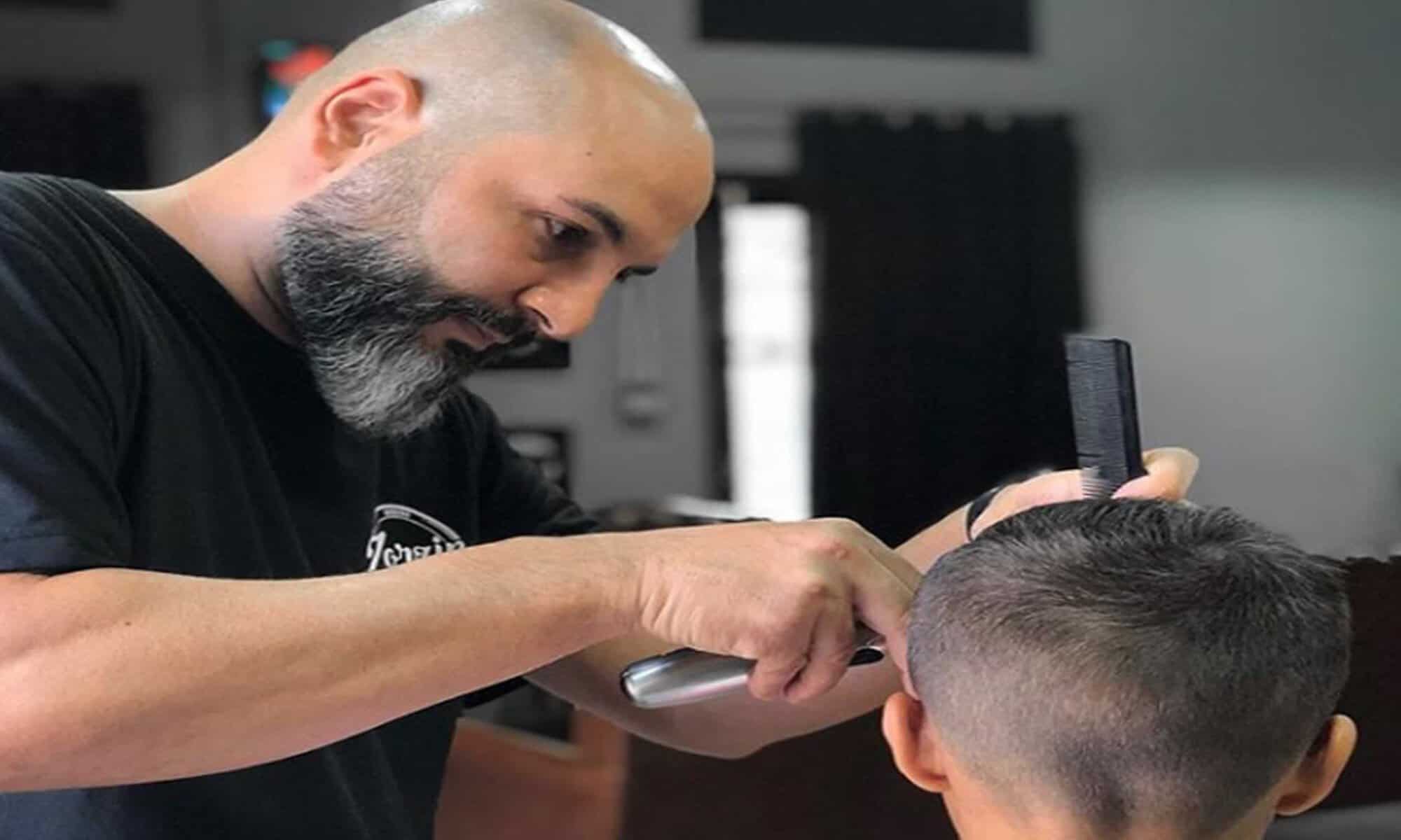 06a Sine oferece vaga para cabeleireiro. Imagem: ilustrativa