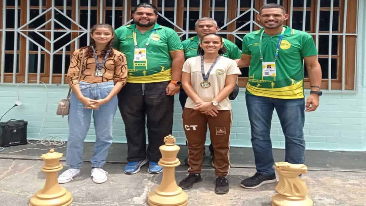 Alanna Cristina foi campeã na categoria sub 16 feminino. Foto: Cedida.