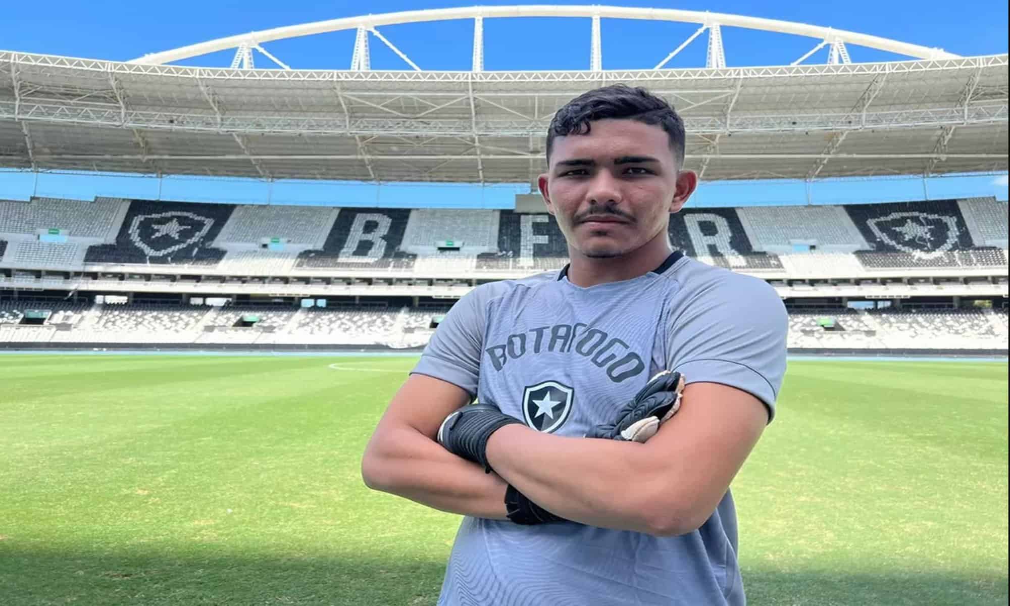 11 Tomate, goleiro do sub-20 do Botafogo — Foto: Vitor Silva/Botafogo