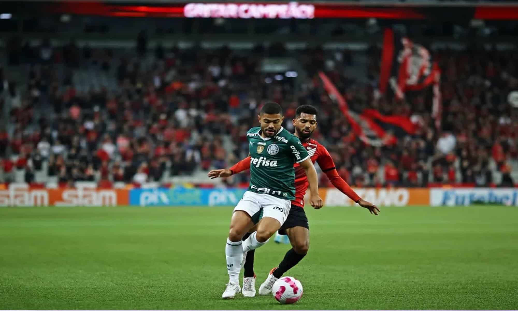 19 Matheus Fernandes jogou pouco pelo Palmeiras e foi negociado com o Barcelona. Foto: Heuler Andrey/Getty Images