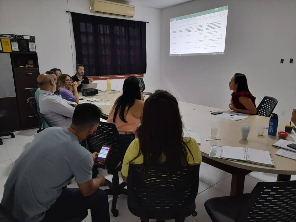 20230109_105535-1024×768 Todos os representantes de departamentos participaram e deram sua contribuição na confecção do relatório. Foto: Assessoria Ieptec
