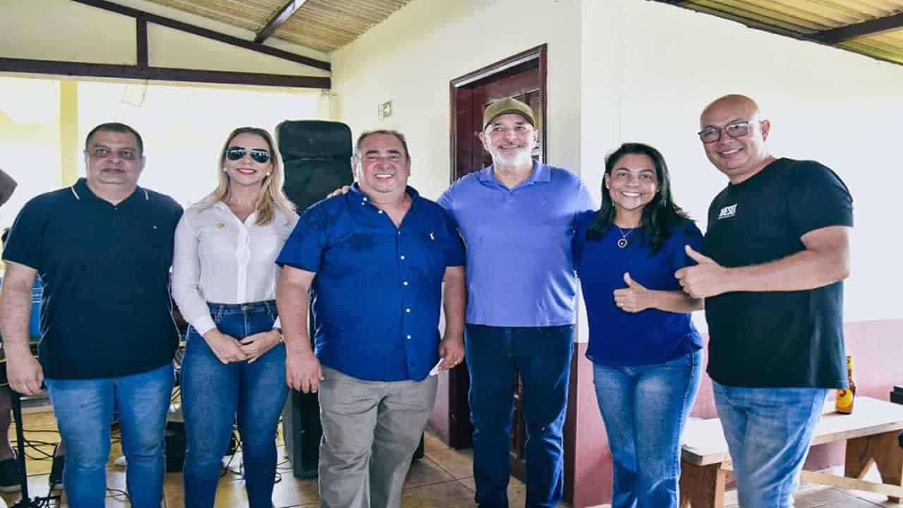 21 Equipe de governo manifesta apoio à iniciativa para exportação de bovino acreano. Foto: Clemerson Ribeiro/Anac.