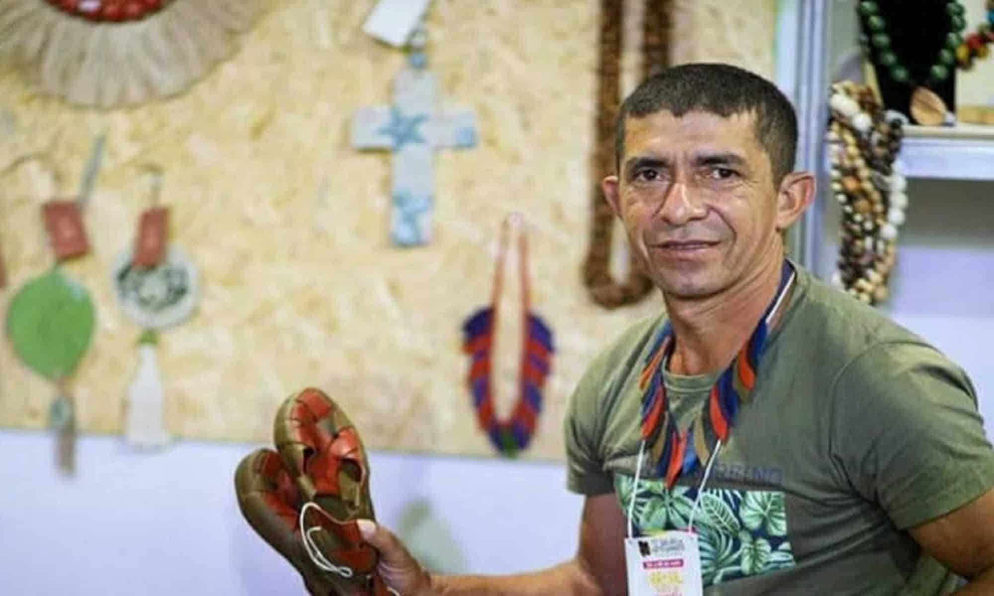 Após se capacitar, José Rodrigues repassou o conhecimento, garantindo a renda sustentável dos moradores da localidade. Foto: Cedida