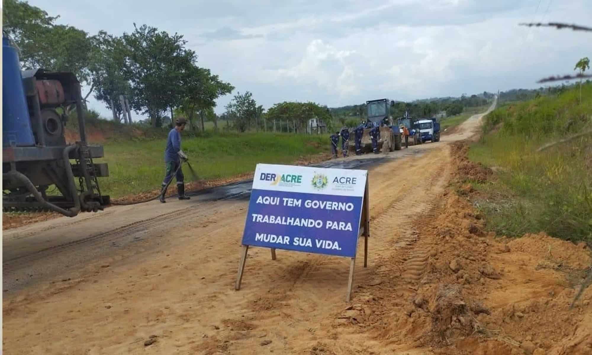 Equipe tem levado melhorias para ramal. Foto: Ascom/Deracre
