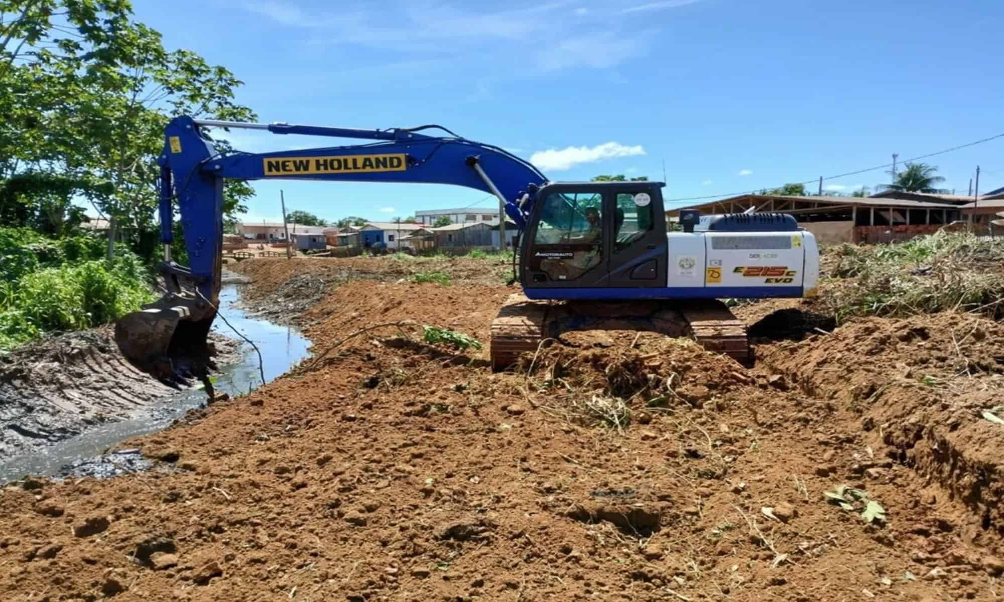 Parceria tem garantido limpeza dos córregos do município. Foto: Ascom/Deracre
