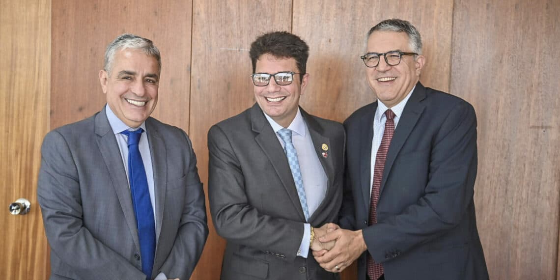 6-GUR_5566-1536x1024-1-1140x570