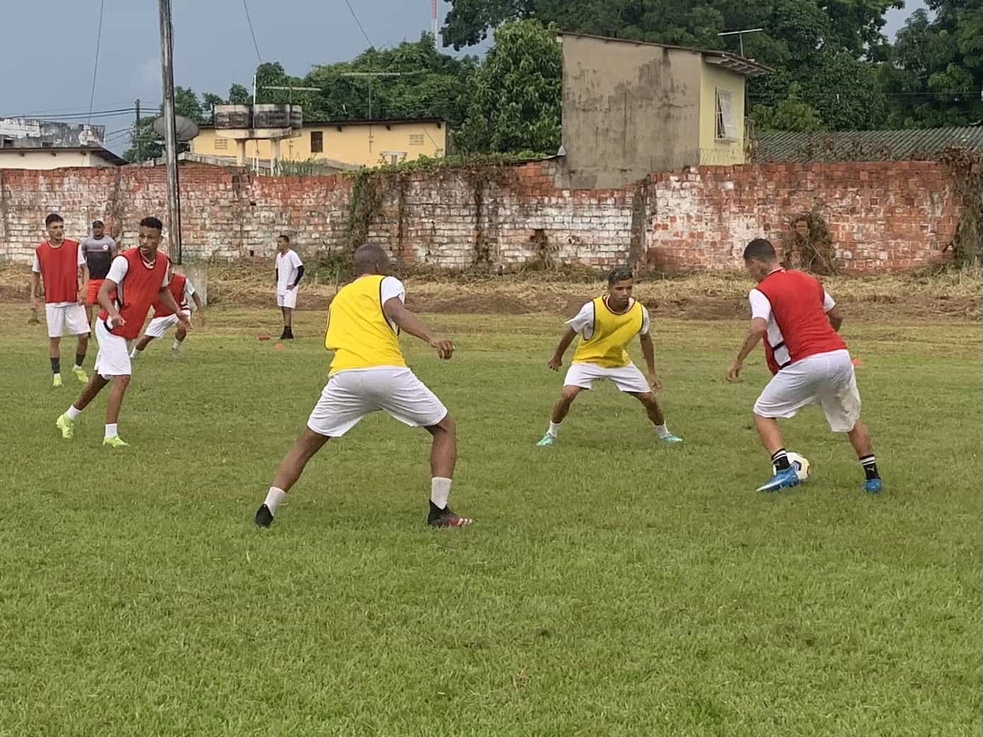 Jogadores do Rio Branco trabalham para melhorar o condicionamento físico