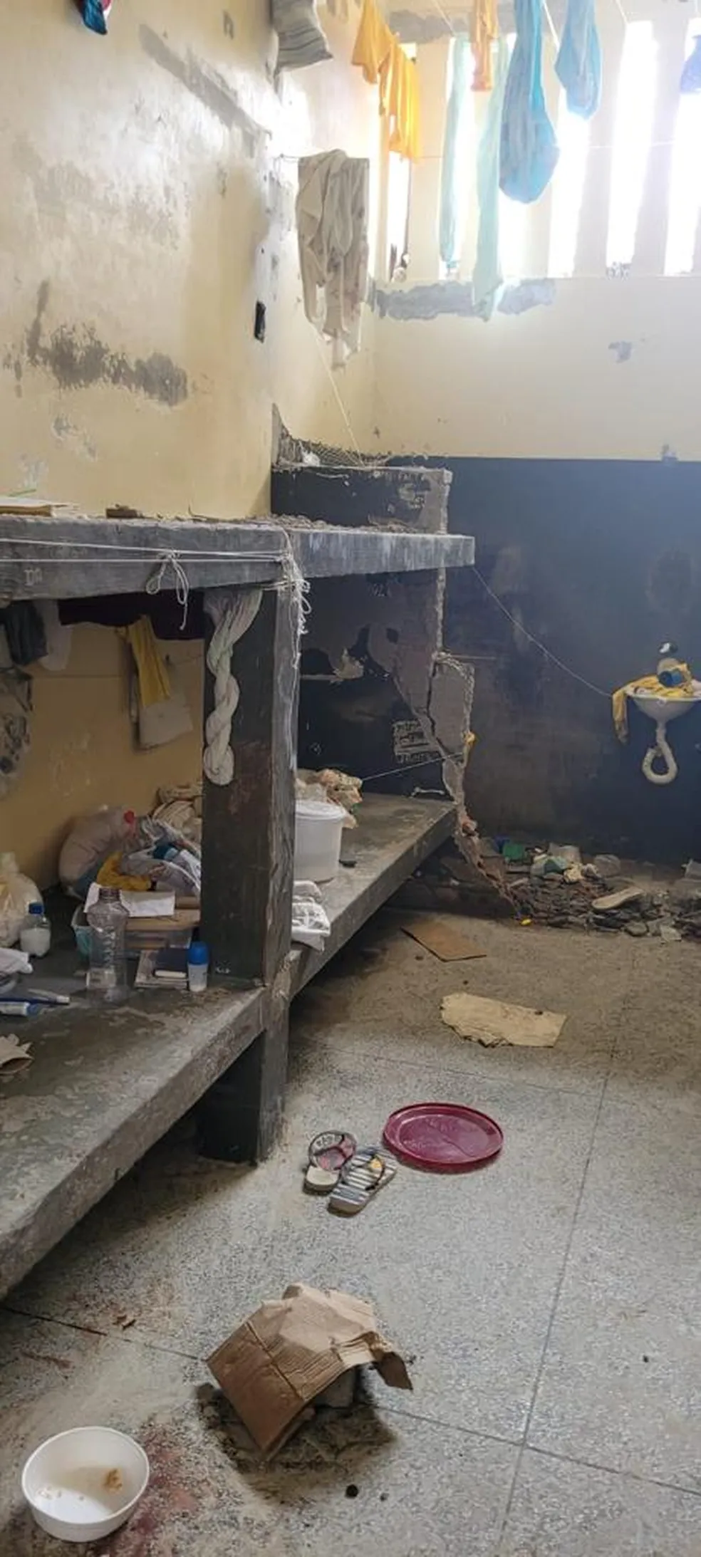 whatsapp-image-2023-01-05-at-08.12.04 Pelo menos 10 celas foram apresentaram danos após motim em presídio de Cruzeiro do Sul — Foto: Bruno Vinicius/Rede Amazônica