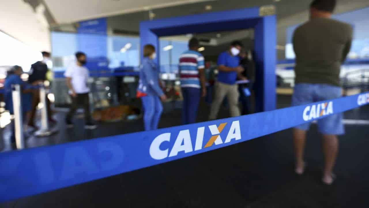 Roberto Duarte apresenta projeto para proibir cobrança de religação de água e luz no país