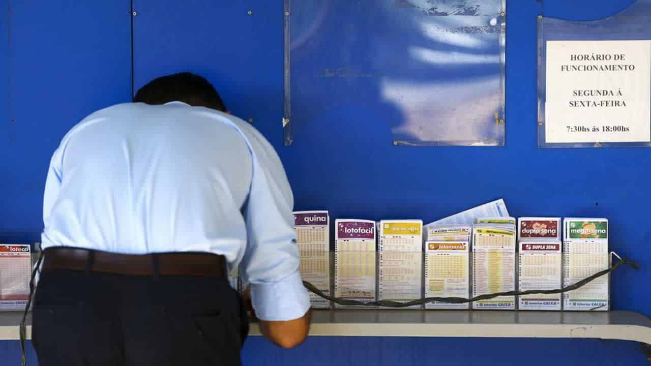 Mega-Sena acumula e prêmio para o próximo sorteio é R$ 53 milhões