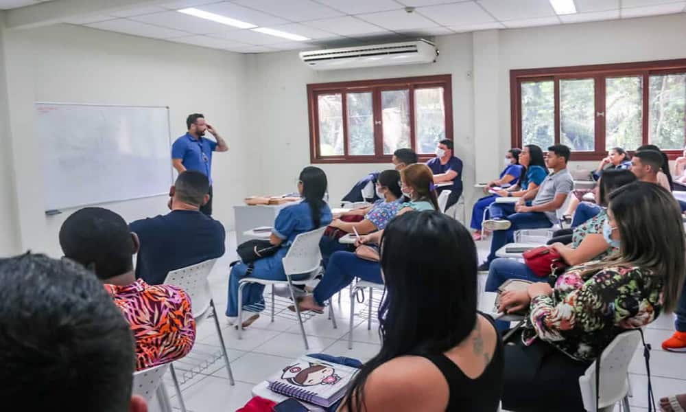 Equipe assistencial do mutirão de cirurgias na Fundhacre passa por capacitação. Foto: Gleison Luz