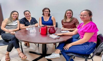 Equipes discutiram o fluxo dos pacientes internados nas unidades de saúde. Foto: cedida