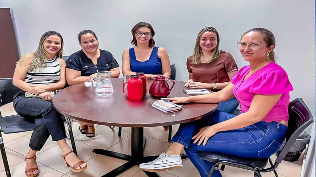 Fundhacre e Ministério Público discutem fluxo de pacientes idosos e de pessoas com deficiências