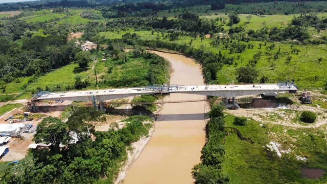 22 Ponte vai facilitar o transporte e o escoamento da produção agropecuária da região em direção à BR-317. Foto: Ascom Deracre